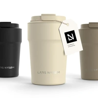 Imagen de LARS NYSØM Taza térmica café para llevar Termo de 0,38 litros con aislante Travel mug acero inoxidable a prueba fugas el y té (Almond Beige, 380ml)