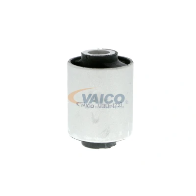 Imagen de VAICO V30 1233 Silentblock Brazo de Suspension Original calidad exterior, debajo, Eje delantero MERCEDES BENZ: CLK Coupé, Clase C Berlina