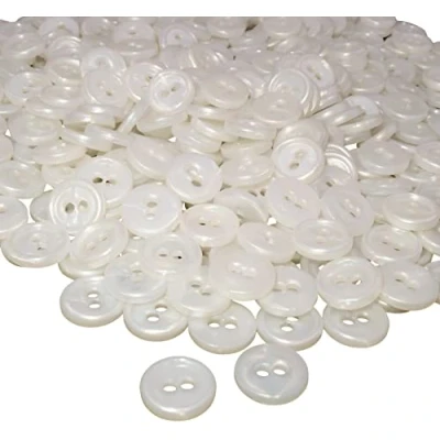 Imagen de AERZETIX C56357 Juego de 100 Botones redondos para costura Ø11.5x2.2mm con 2 agujeros diámetro apertura 2mm color blanco nacarado en plástico decoración mercería moda