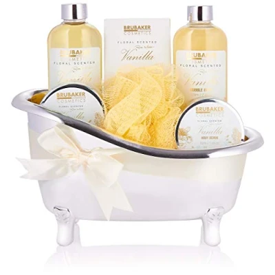 Imagen de BRUBAKER Cosmetics set de baño y ducha vainilla regalo 7 piezas en una bañera decorativa