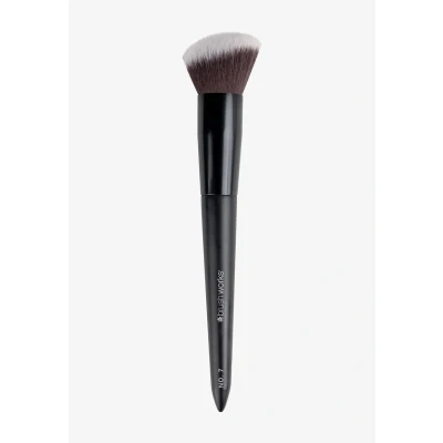 Imagen de Brushworks No. 7 Angled Blush Brush