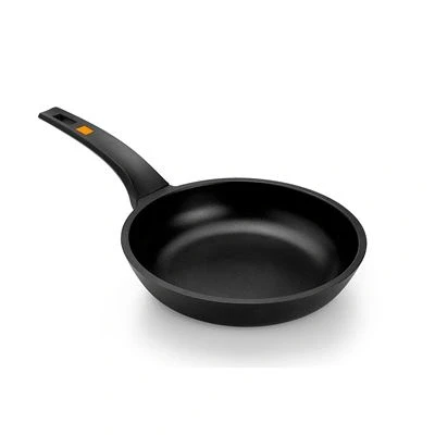 Imagen de BRA Efficient Sartén 16 cm, Aluminio Fundido con Antiadherente Teflon Platinum Plus, Apta para Todo Tipo de cocinas incluida inducción, Libre PFOA, Negro