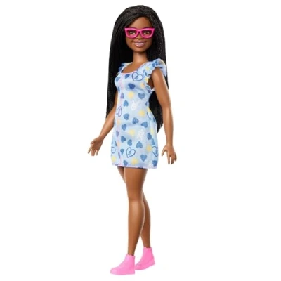 Imagen de Barbie Fashionista Muñeca con síndrome de Down y Vestido Corazones Conjunto Moda Accesorios, Juguete +3 años (HYK14)