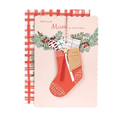 Imagen de Hallmark Tarjeta de Navidad para mamá, diseño tradicional con recuerdo calcetín