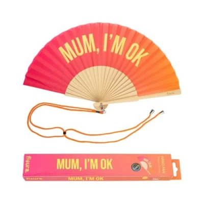 Imagen de Fisura Abanico original con mensaje “mum, I’m ok. de madera moderno y gracioso. rosa degradado. cuelga abanico. 42,5 x 23 cm.