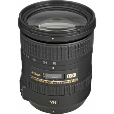 Imagen de Nikon AF S DX 18 200mm F3.5 5.6 G ED VR II Objetivo con Montura para F de (distancia focal 27 300mm , apertura f/3.5, estabilizador imagen)
