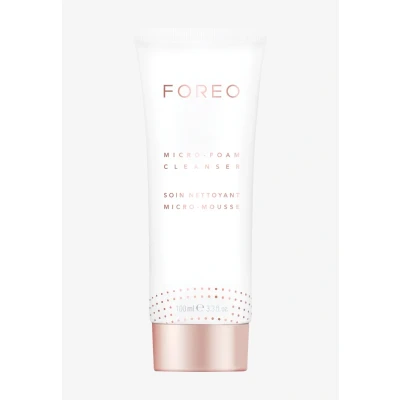 Imagen de FOREO LUNA Micro Foam Cleanser 2.0 Limpiador Facial Desmaquillante y Ojos Limpieza Todo Tipo de Piel Travel Essentials Vegano Vitamina E Skincare 100 ml