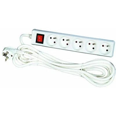 Imagen de Voltman DIO013035 Regleta de 5 enchufes (2P + T, cable 1,5 m, incluye interruptor)