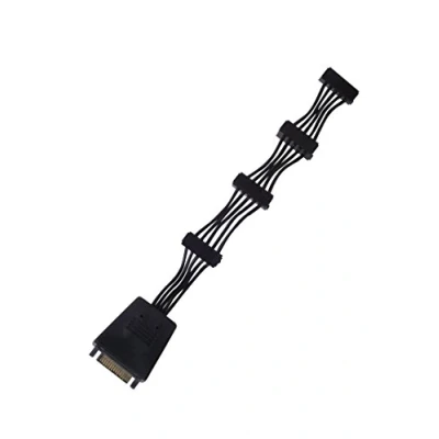 Imagen de SilverStone SST CP06 E4 Cable Adaptador de Uno a Cuatro Conectores SATA, Dos condensadores 2200μF