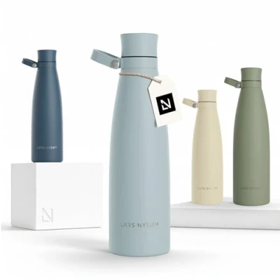 Imagen de LARS NYSØM Cantimplora de Acero Inoxidable 0,75l Botella aislada 0,75 litro, resistente y a prueba fugas para perro deporte (Sky Blue, 750ml)