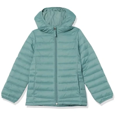 Imagen de Amazon Essentials Chaqueta Acolchada con Capucha, Plegable, Ligera y Resistente al Agua Niña, Verde, 6 7 años