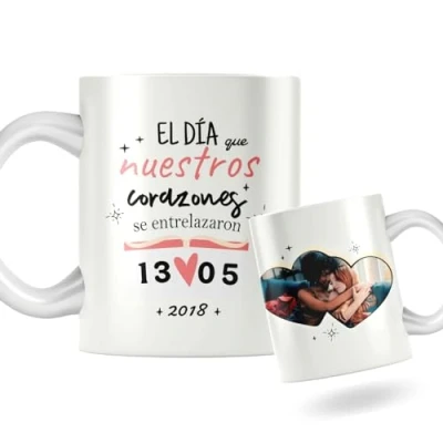 Imagen de Taza de cerámica personalizada con foto, nombre y fecha. para San Valentín frase. Regalo original personalizado Valentín. El día que nuestros corazones.