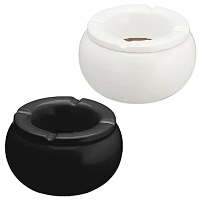 Imagen de Juego de 2 ceniceros cerámica 11,5 cm diámetro, color blanco y negro, accesorio extraíble (2 en negro)
