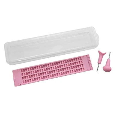 Imagen de Pizarra de escritura Braille 4 líneas y 28 celdas, con 2 punzon caja plástico,Color rosa