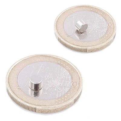 Imagen de Brudazon 50 Mini imanes Discos 4x3mm N52 Nivel más Fuerte Los de neodimio Ultra Fuertes Imán del Poder para la Toma Modelo, Foto, Pizarra Blanca Pequeño, Redondo y Extra