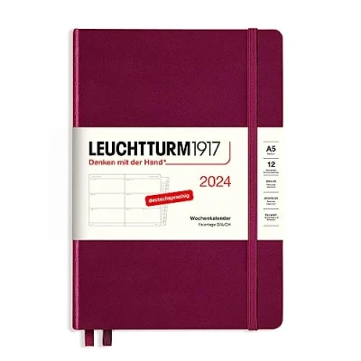 Imagen de LEUCHTTURM1917 367613 Agenda semanal mediana (A5) 2024, con cuaderno adicional para direcciones y aniversarios, color rojo (alemán, 12 meses)