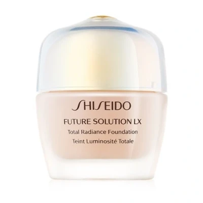 Imagen de Shiseido Future Solution LX Total Radiance Foundation 04 Neutral 30 ml