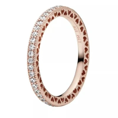 Imagen de PANDORA Signature Anillo centelleante con corazones chapado en oro rosa de 14 quilates circonitas cúbicas transparentes, talla 58