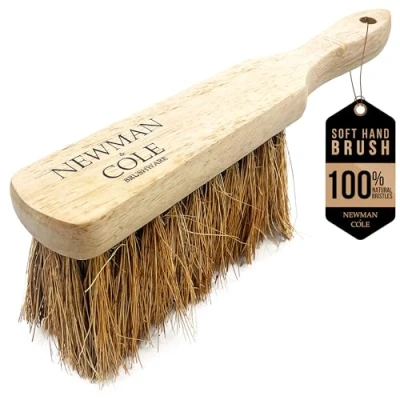 Imagen de Newman and Cole Cepillos de mano madera natural: elige entre cepillo cerdas duras o suave con naturales sintéticas (1 coco natural)