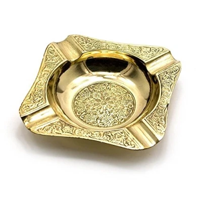 Imagen de Zap Impex Cenicero decorativo de latón, 10 cm x