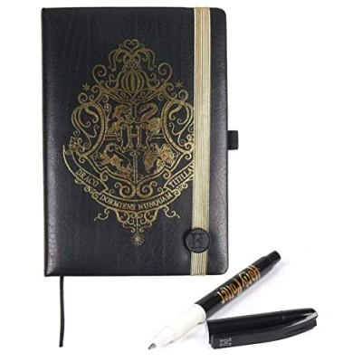 Imagen de CERDÁ LIFE&#039;S LITTLE MOMENTS Set Papelería de Hogwarts [ Harry Potter ] Incluye Cuaderno A5 con Banda Elastica y Boligrafo Tapa Licencia Oficial Warner Bros