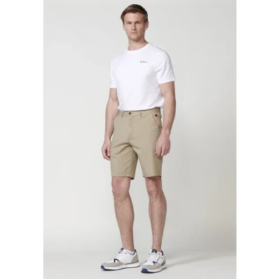 Imagen de Bermuda estilo chino en tejido tecnico para hombre color beige