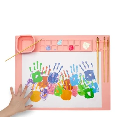 Imagen de WEDO Alfombrilla de Silicona para Pintar con Campos Mezcla, Vaso Plegable y Soporte Pinceles, Color Rosa, tamaño Aprox. 50,5 x 40,3 0,8 cm