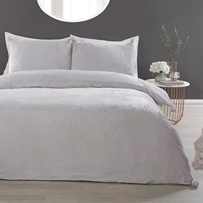 Imagen de Sleepdown Juego edredón de Franela Lisa con Pompones, Forro Polar, cálido, Acogedor, súper Suave, fácil Cuidado, Funda Almohada, Individual (135 x 200 cm), Plata, Suelto