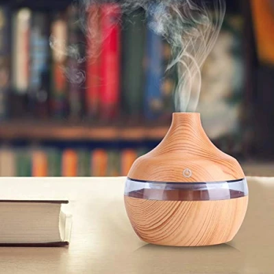Imagen de VIFERR Difusor de Aromas 300ML Mini Humidificador con Luces LED 7 Colores Aceites Esenciales para el Hogar, la Oficina, SPA, Dormitorio, Regalo, Color Madera