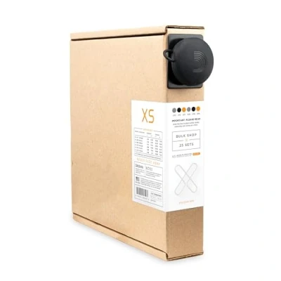 Imagen de D&#039;Addario XSE1046 25 Cuerdas de guitarra eléctrica con revestimiento níquel XS. Máxima vida útil tacto suave y tono excepcional. Para guitarras 6 cuerdas. 10 46 Regular Light. Paquete