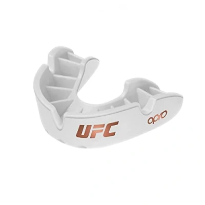 Imagen de OPRO protector bucal deportivo Bronze Level UFC para adultos y niños con estuche dispositivo de ajuste, goma UFC, MMA, boxeo, BJJ otros deportes combate (negro, Adulto)
