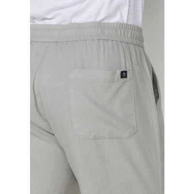 Imagen de Bermuda de Lino y Viscosa Confort Fit con Cinturilla Elástica Cordón en Color Piedra para Hombre
