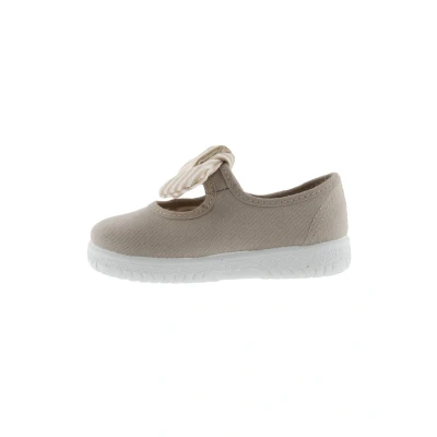 Imagen de Victoria Shoes Bailarinas con hebilla para niños, Talla: 24, Beige Zapatos