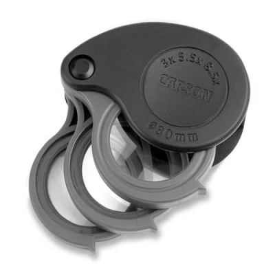 Imagen de Carson TriView Lupa Plegable de 3x/5.5x/8.5x con Estuche Integrado