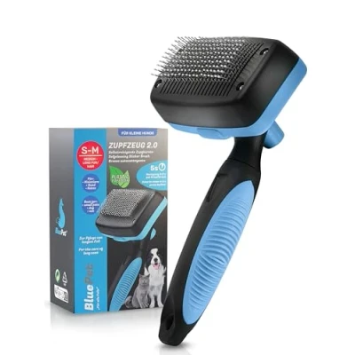 Imagen de BluePet Cepillo para perros y gatos pelo largo, elimina suavemente la capa interior, enredos nudos, versión 2023 con botón de limpieza, el uso diario (azul pequeño)