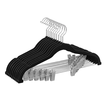 Imagen de SONGMICS Perchas para Pantalones, 20 de Terciopelo, 42,5 cm Largo, con Clips Ajustables, Antideslizantes, Ahorra Espacio, Abrigos, Vestidos, Negro CRF012B20