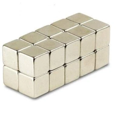 Imagen de Magnetastico® 25 Piezas imanes de neodimio N52 cúbicos 5x5x5 mm Imán Nevera para cartelera Permanente Pizarra interactiva