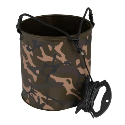 Imagen de Fox Aquos Camo Cubeta para Agua Accesorio de pesca
