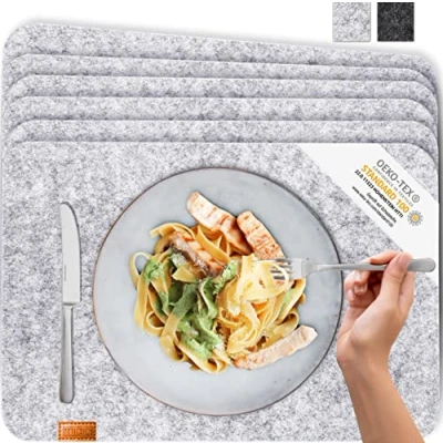 Imagen de MIQIO® Manteles Individuales de Fieltro en Estilo Escandinavo y Cuero Lavable Set 6 44x30 cm para la Decoración Mesa Navidad Gris Claro