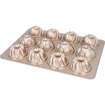 Imagen de Birkmann bake form / Muffin mold Contoura 12 mould Violet cast aluminum ø 8 cm