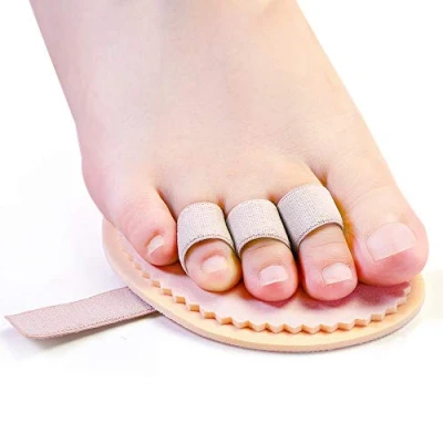 Imagen de Welnove Corrector Dedos Plantillas de Los Pies, Separador Protector Plantar del Callo para Alivio Juanetes, Martillo, Dedo Garra, 2 uds 3 Agujeros Metatarso Almohadilla Pies