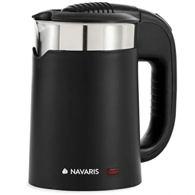 Imagen de Navaris Pequeño Hervidor Electrico para Viaje 0,5 L Mini Calentador de Agua 1100 W Bajo Voltaje Incluye 2 Tazas Camping Jarra hervidora eléctrica 16 x 11 17 cm