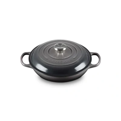 Imagen de Le Creuset Evolution Cacerola baja de hierro fundido, Redonda, Pomo acero inoxidable, Ø 26 cm, Gris Flint,21180264442430
