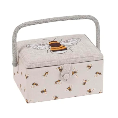 Imagen de Hobby Gift Costurero mediano exclusivo, caja de almacenamiento para manualidades, bandeja accesorios, alfiletero, mango PVC, 18,5 x 25,5 14,5 cm, abeja bordada