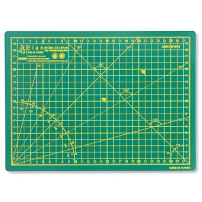Imagen de Elan Base de Corte A4 Verde, Alfombrilla para Patchwork, Autocicatrizante, Tabla Costura, Autorregenerable, Alfombra 30cm x 22cm