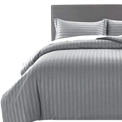 Imagen de MOONLIGHT20015 Juego de funda edredón tamaño King, juegos ropa cama satén a rayas calidad hotel con 2 fundas almohada, reversibles, suaves y transpirables (gris claro, King)