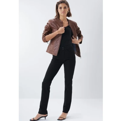 Imagen de Salsa Vaqueros Push In Secret Slim True Black