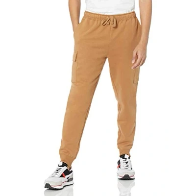 Imagen de Amazon Essentials Pantalón Deportivo Jogger Cargo de Forro Polar Hombre, Bronceado, XXL