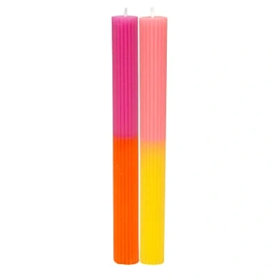 Imagen de Talking Tables Velas de cena cónicas degradadas, sin perfume, rosa neón y amarillo, paquete 2