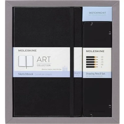Imagen de Moleskine Art Collection Sketching Kit, Cuaderno para Bocetos con Tapa Dura y Cierre Elástico, Papel Adecuado Lápices Pinturas, Negro, Grande 13 x 21 cm, 104 Páginas